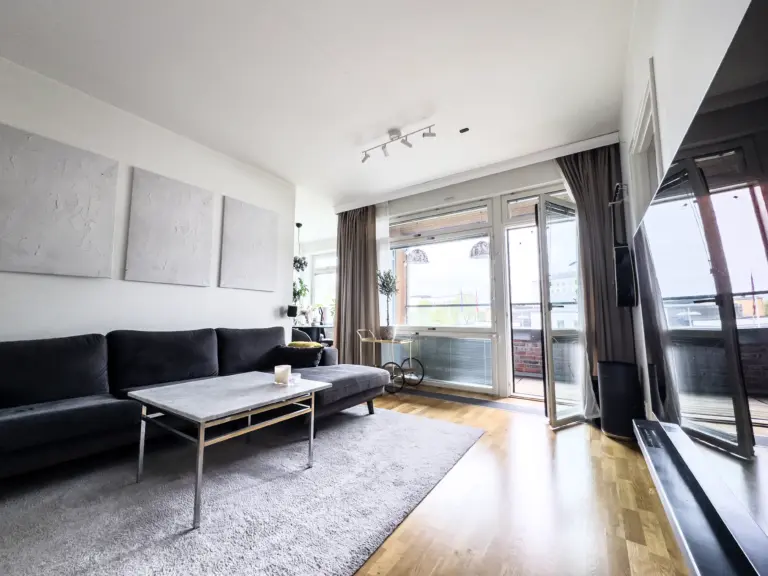Bostad att byta med 2 rum på Ringvägen i Stockholm, bild 3 av 11